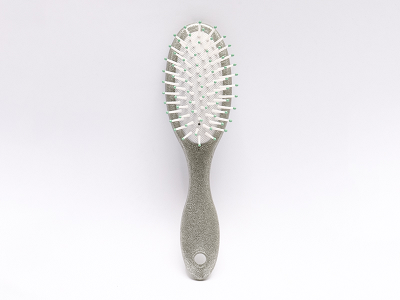 2022 Small Plastic Baby Massaging Brush