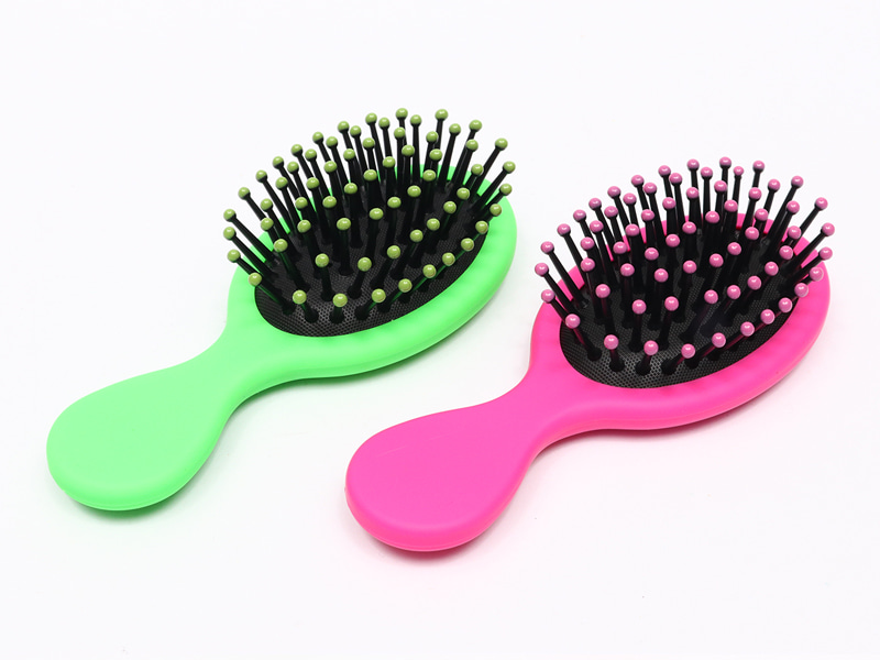 Mini Baby Wig Small Wooden Curved Paddle Hair Brush
